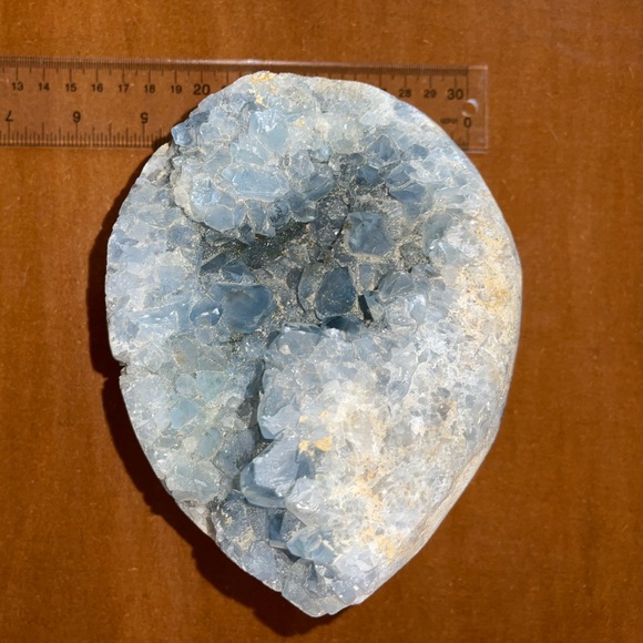 XL Celestite Egg - Picture 12 of 15